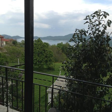 Guesthouse Lamprini 尼奥楚里翁 外观 照片