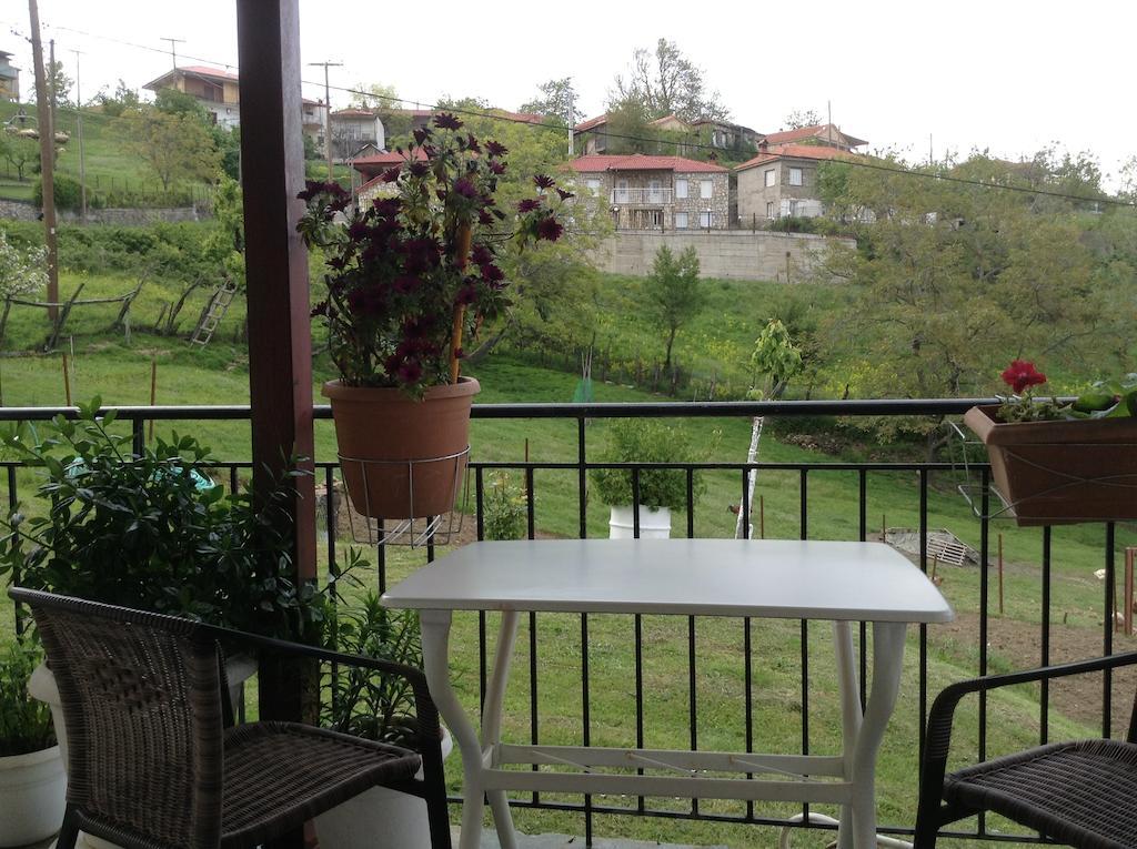 Guesthouse Lamprini 尼奥楚里翁 外观 照片